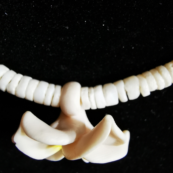 Puka Shell and Plumeria Flower Necklace - Picture 13 of 15